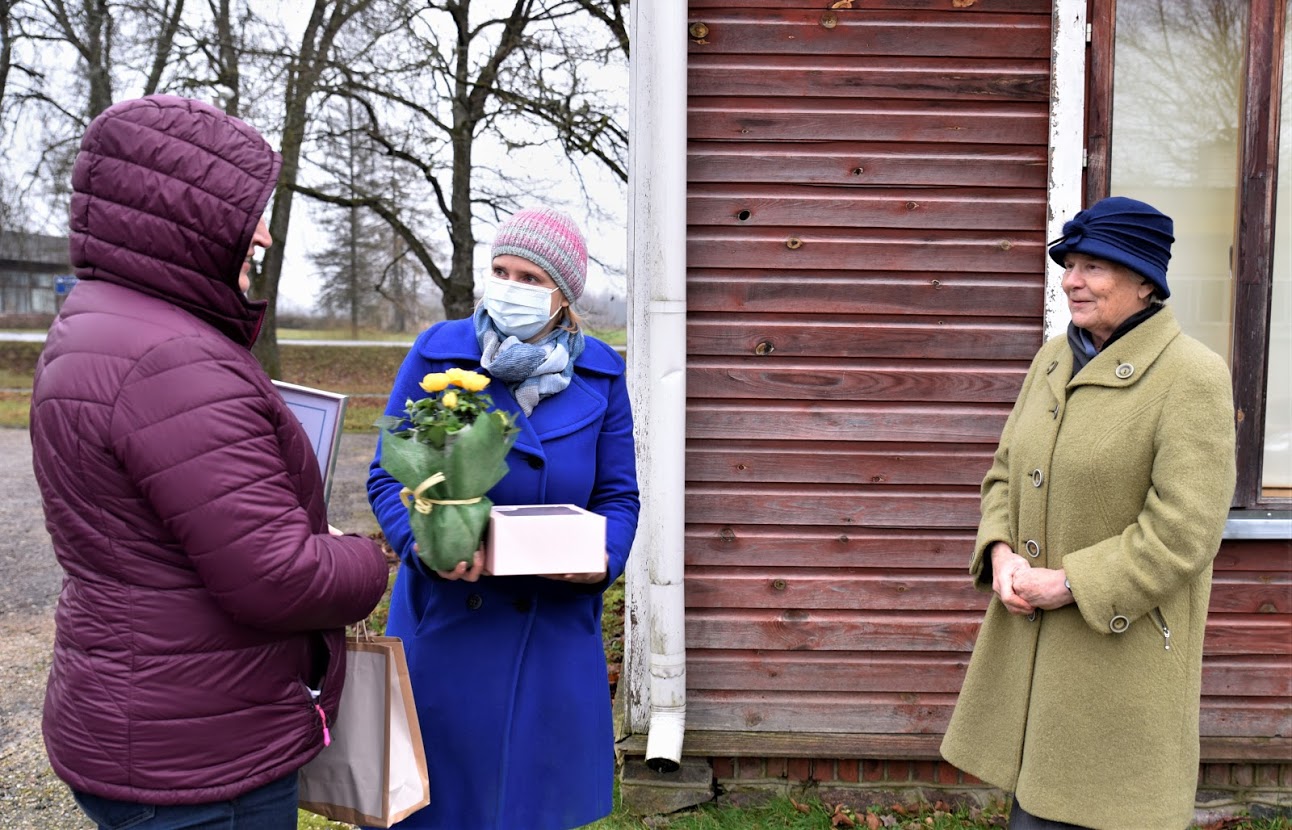 Komisjoni liikmed Valgutas kohtumas Lea Pung Foto Iljas-Pann